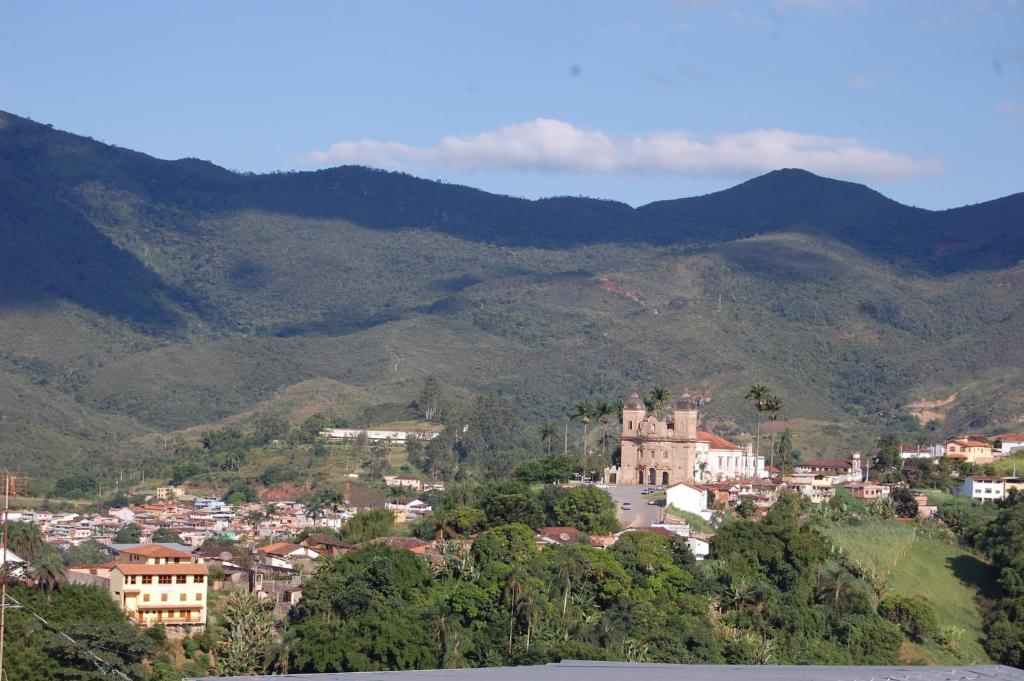 Pousada Rainha Dos Anjos Mariana Phòng bức ảnh